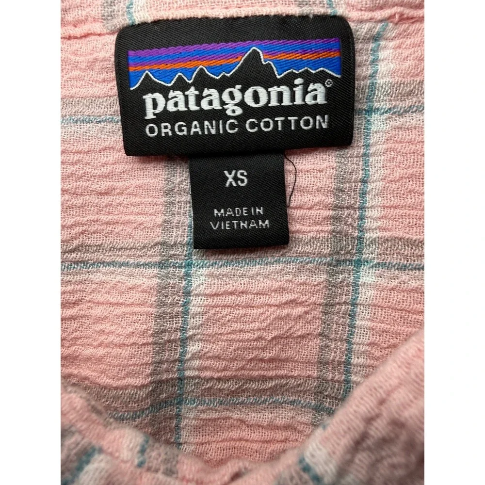 Patagonia Short Sleeve Plaid Button Down Shirt Mens XS Pink Organic Cotton - Picture 2 of 8